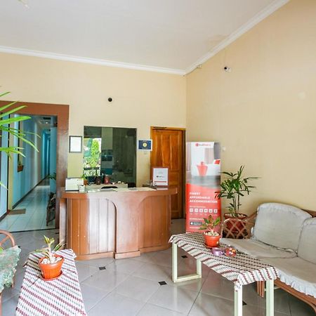 Reddoorz Syariah @ Sakinah Guesthouse Sragen Zewnętrze zdjęcie