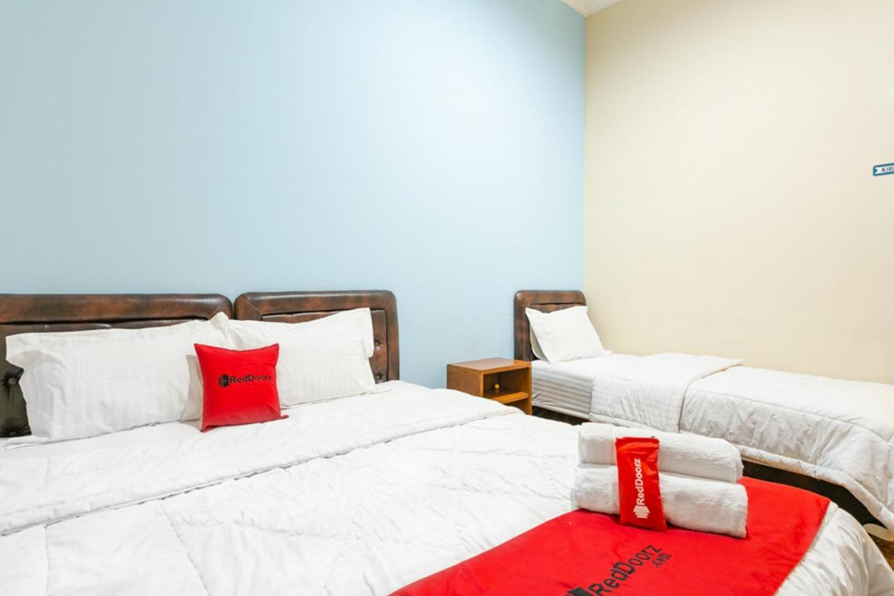 Reddoorz Syariah @ Sakinah Guesthouse Sragen Zewnętrze zdjęcie