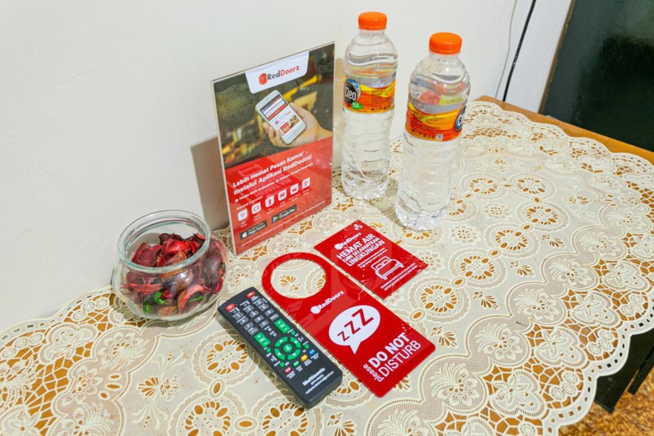 Reddoorz Syariah @ Sakinah Guesthouse Sragen Zewnętrze zdjęcie
